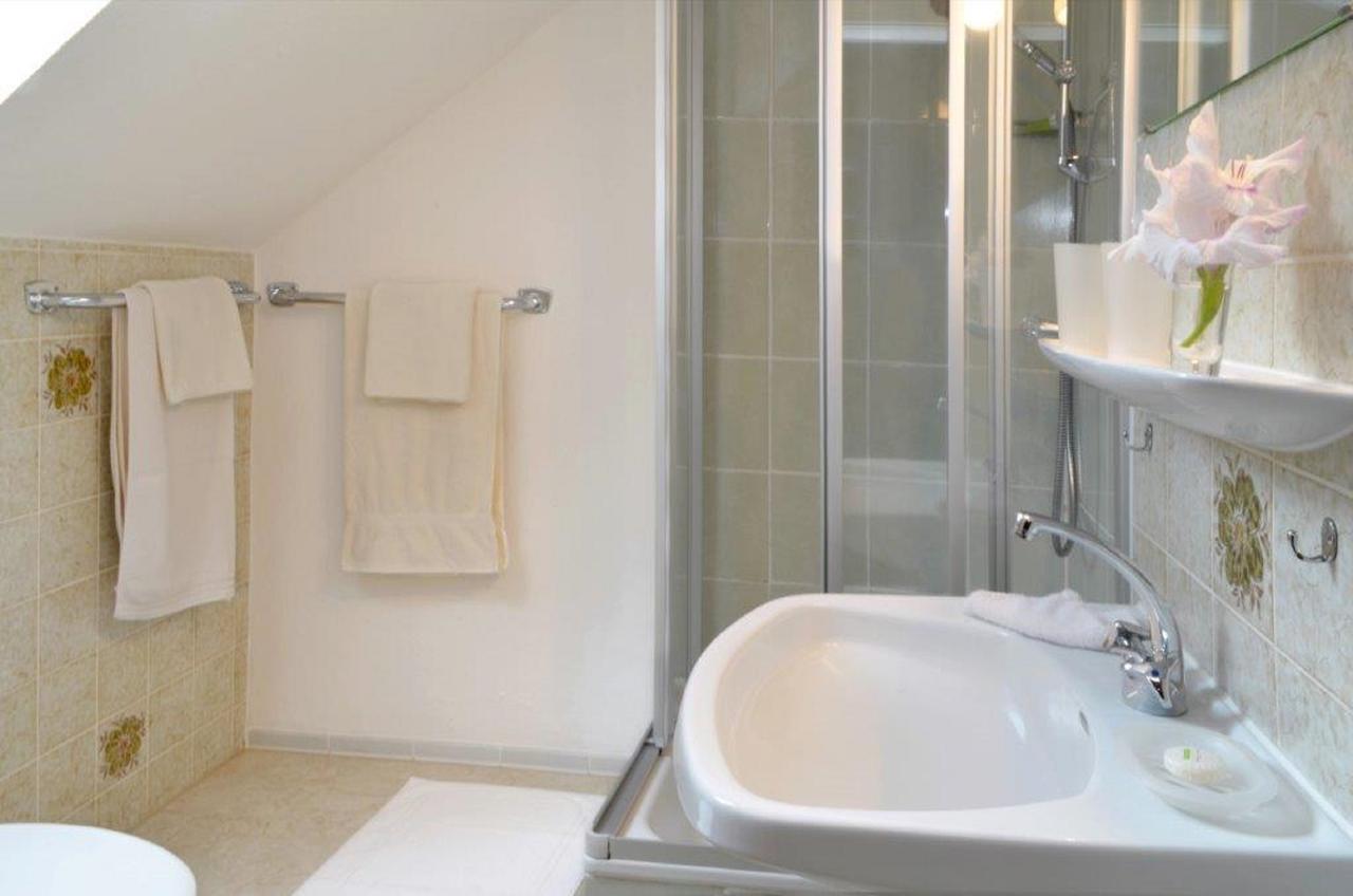 Hotel Haus Bauer 巴特贝内克因费希特 外观 照片